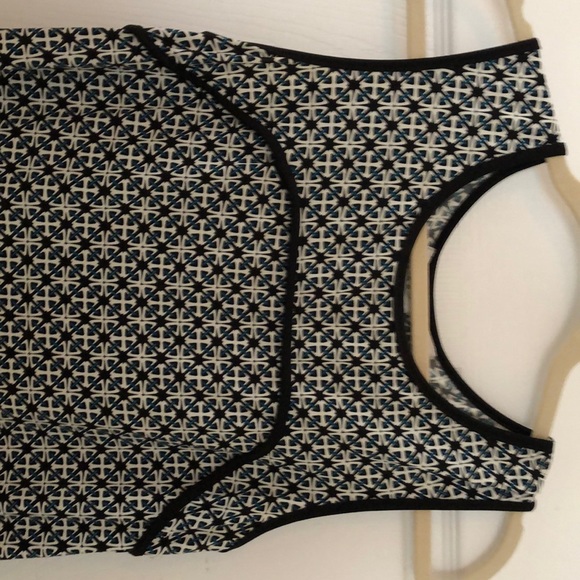 Casual sleeveless dress. - Picture 2 of 6